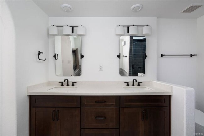 Primary Photo - 306 Avenida Monterey