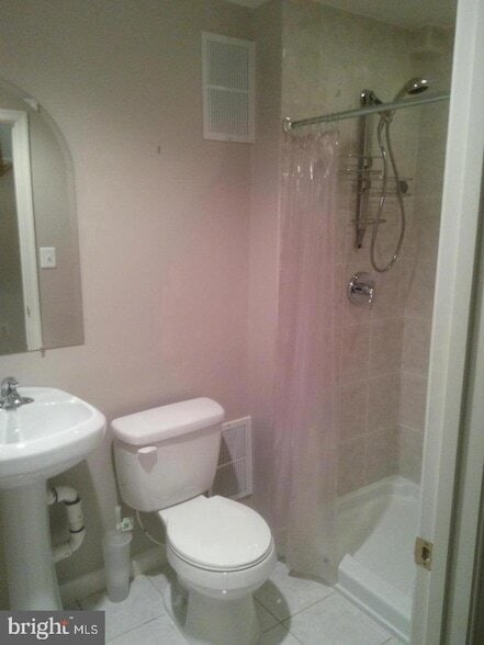 Building Photo - 2507 Blue Water Blvd