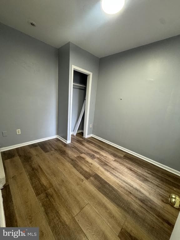 Building Photo - 327 N 6th St