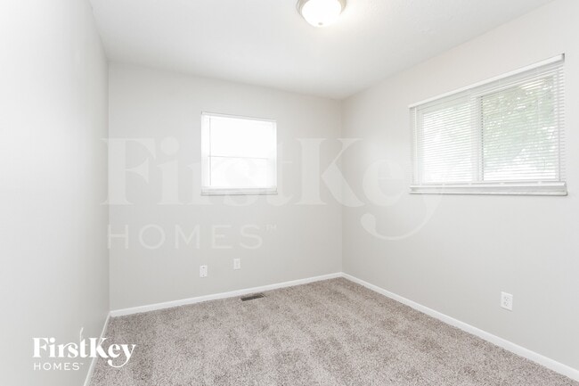 Building Photo - 3337 Yuma Ct