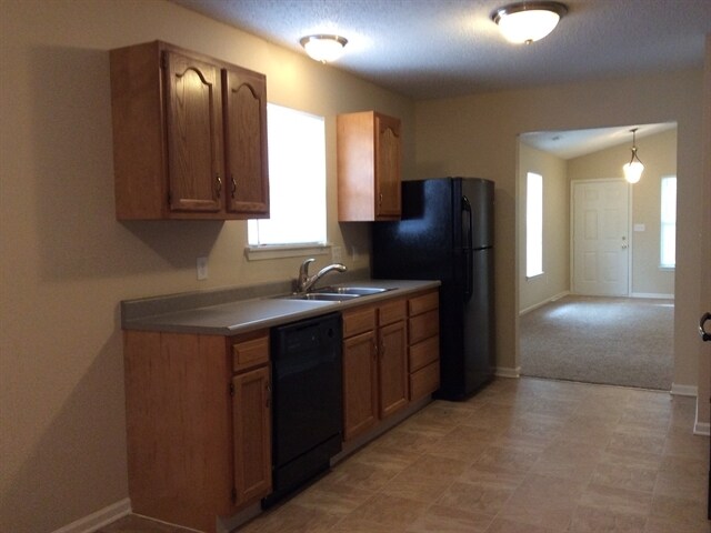 Building Photo - 15447 Wandering Way