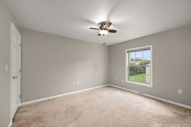 Building Photo - Milton Gem for Rent! Spacious 3BR Home, pe...