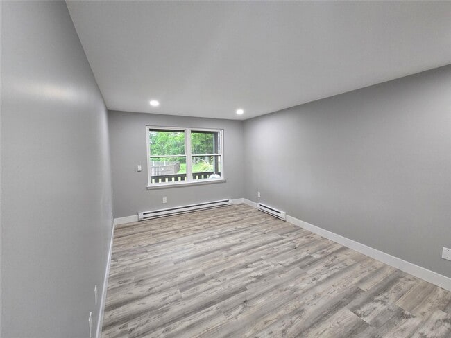Building Photo - 548 Sierra Vista Ln