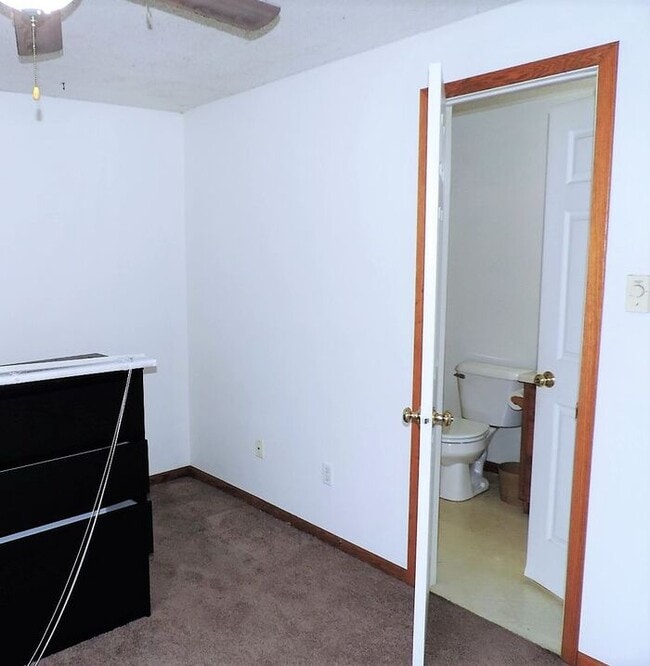 Building Photo - $1,250 | 2 Bedroom, 1 Bathroom Condo | Pet Friendly* | Available for an August 7th, 2026 Move In!