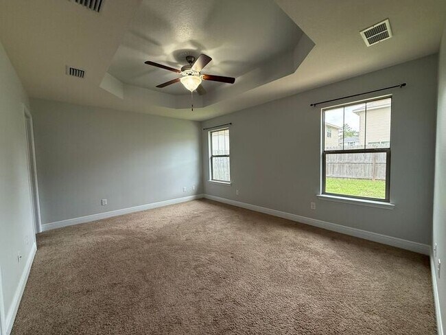 Building Photo - Pensacola - Weatherstone - 3 bedroom, 2 bathroom