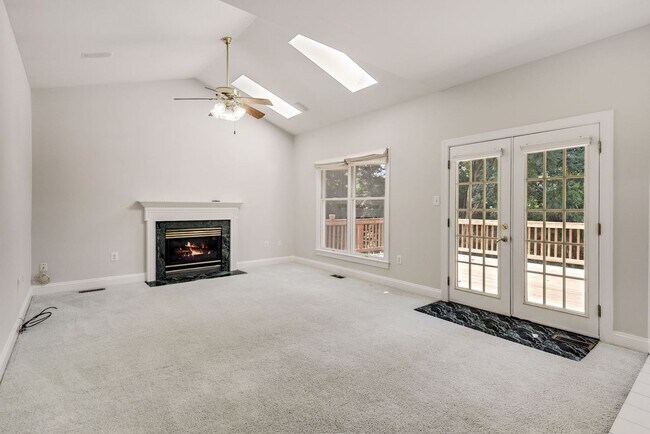 Building Photo - 9202 Linden Grove Ct