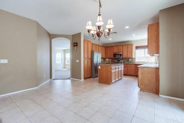 Building Photo - 777 Aldea Dr