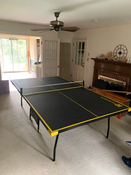Many amenities - 2402 Delgado Dr