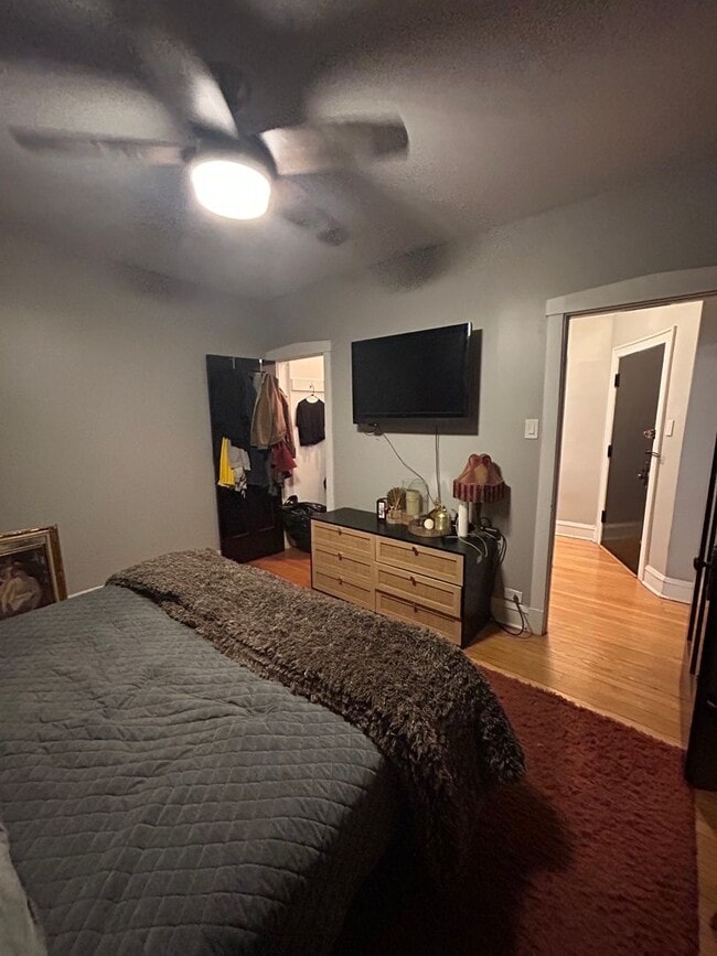 Building Photo - 4021 N Mozart St