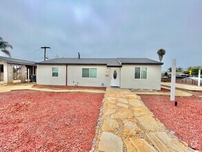 Building Photo - Great 3B/2BA Home in Imperial Beach!