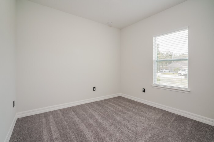 Building Photo - 1829 Manitoba Ct