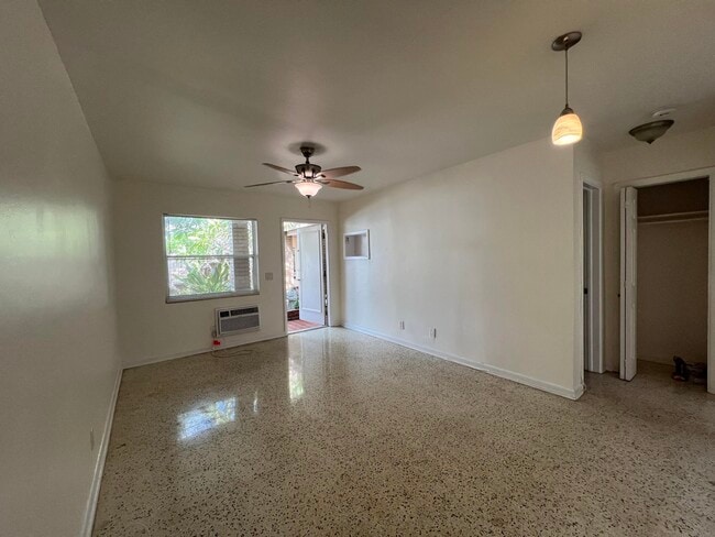 Building Photo - 311 Inlet Way