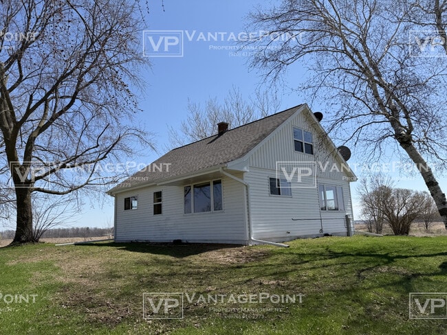 Building Photo - 3604 School Rd