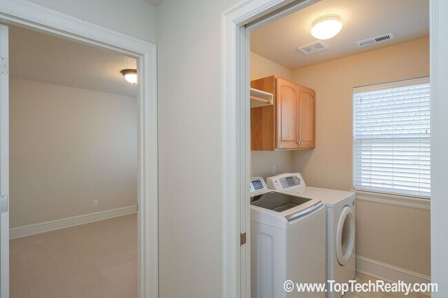 Building Photo - 12750 NW Alsace Ln