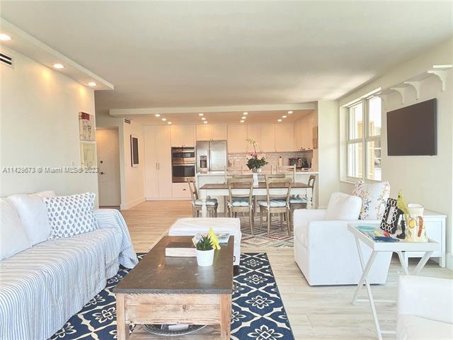 Building Photo - 155 Ocean Lane Dr