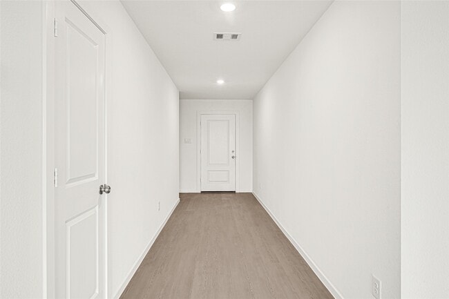 Building Photo - 21523 Willow River Canyon Ln