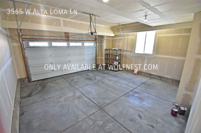 Building Photo - Spacious 4 Bed South Jordan Home!