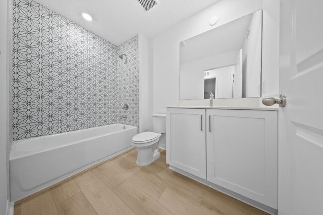 Building Photo - 17538 Northlake Grv Dr