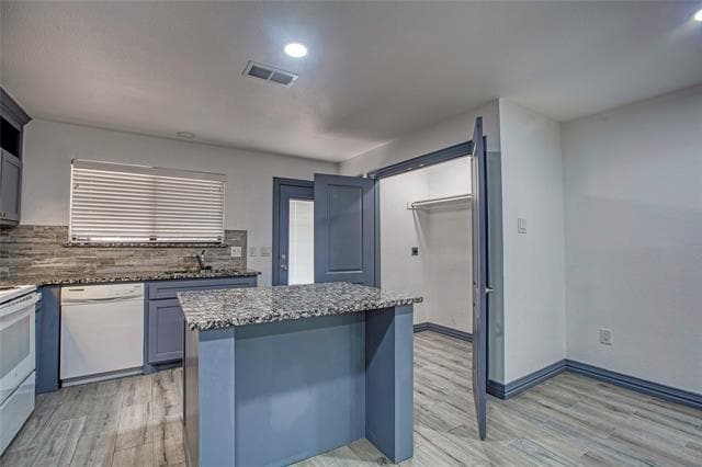 Building Photo - 10 E Townhouse Ln