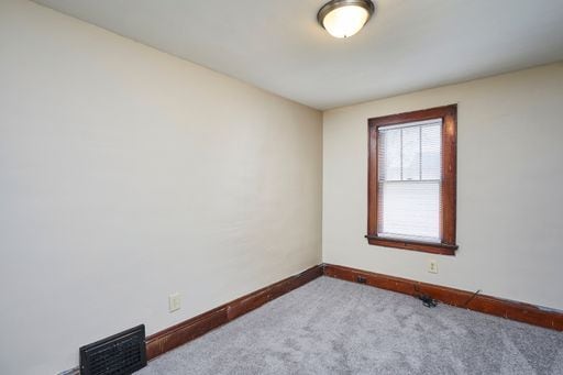 Building Photo - Beautifully remodeled 3 bed 1 bath colonial in East Akron !