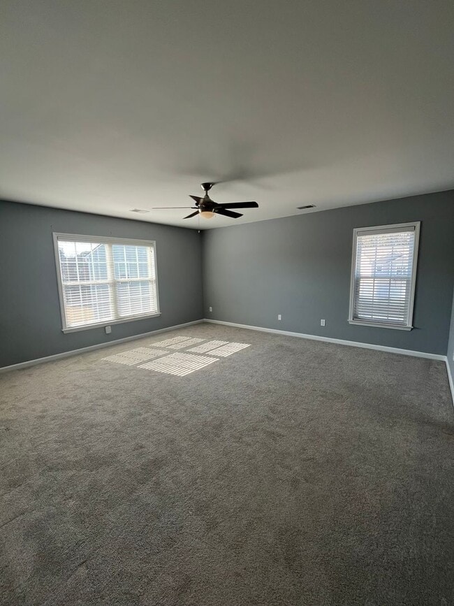 Building Photo - 4 Bedroom home in Arbor Walk