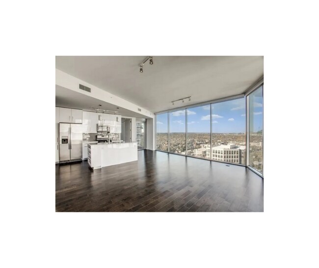 Building Photo - The Bowie | Up to 6 Weeks Free | Posted 10...