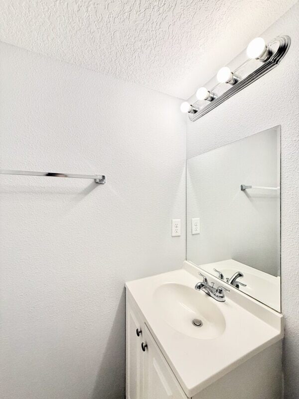 Building Photo - 425 F St