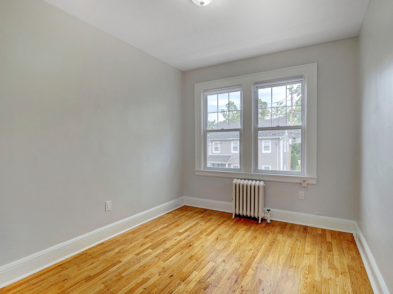 bedroom 1 - 45 New St