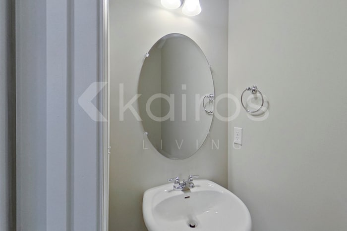 Building Photo - 151 Williams Ln