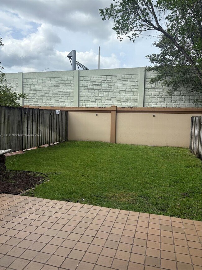 Building Photo - 174 Riverwalk Cir