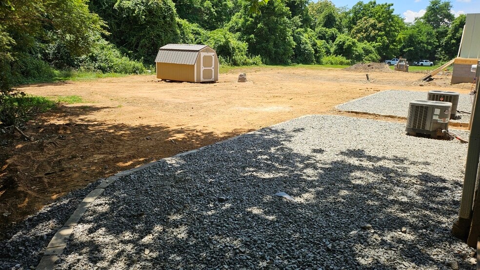 Building Photo - 109 Stone Dr