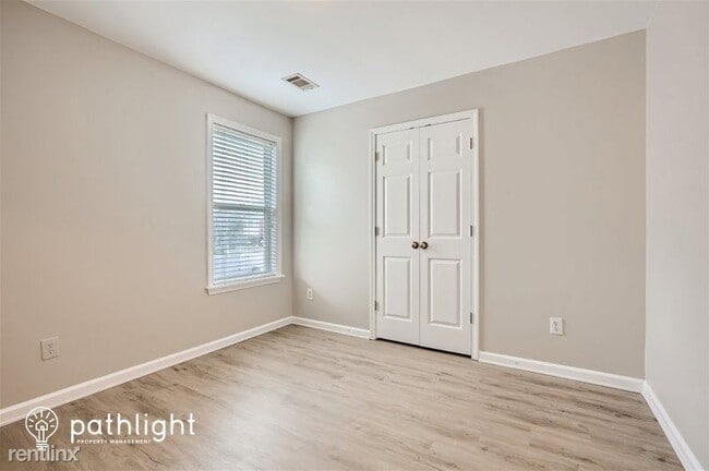 Building Photo - 5 br, 3 bath House - 2642 Ambria Dr UNIT