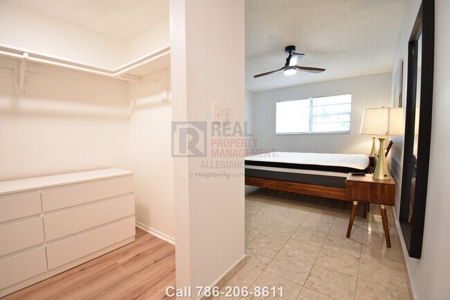 Building Photo - 1605 Meridian Ave