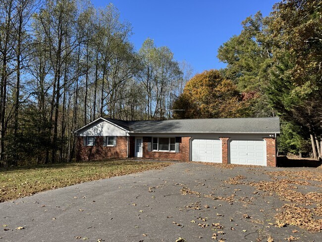 Primary Photo - 973 Jim Caudill Rd