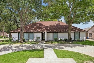 Building Photo - 2930 Riata Ln