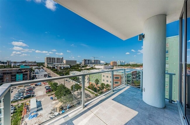 Building Photo - 777 3rd Ave N