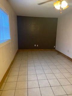 Building Photo - 218 Elm St
