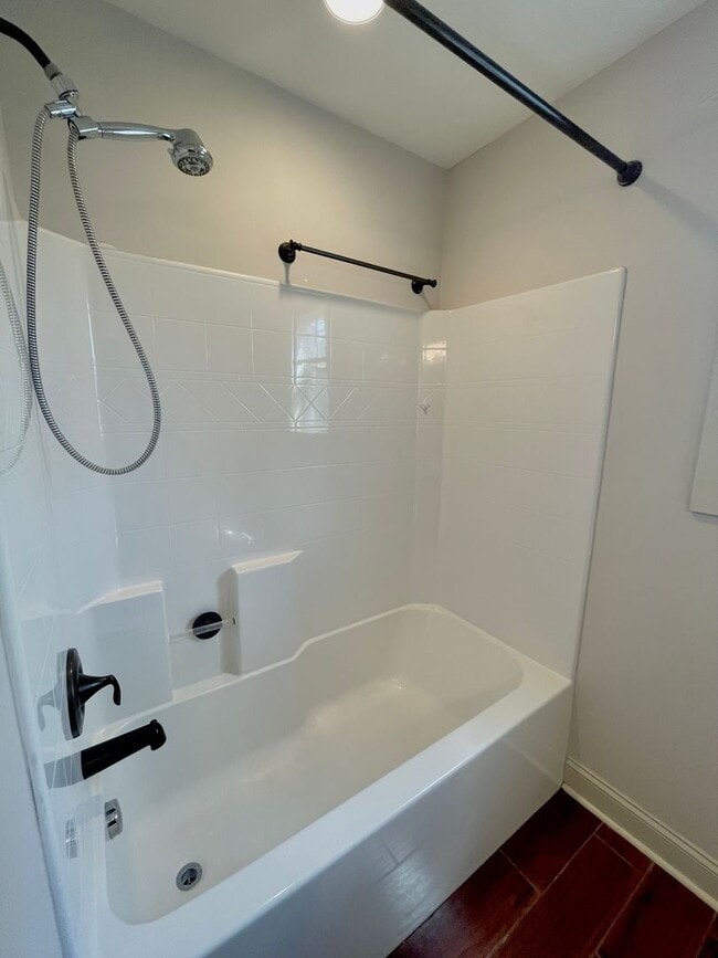 Building Photo - Spacious Home in Solamere with basement