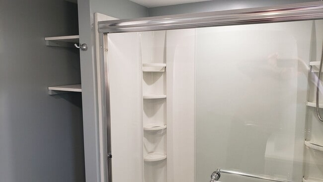 Building Photo - 2br 1ba Mobile Home