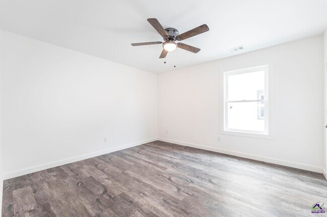 Building Photo - 106 Leisure Pointe Rd