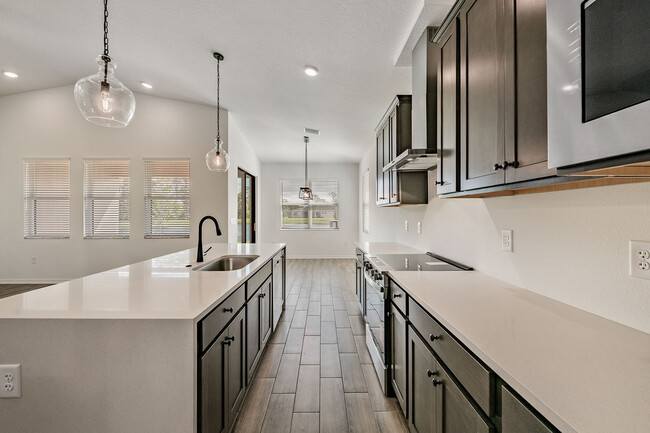 Building Photo - 11817 Moonsail Dr