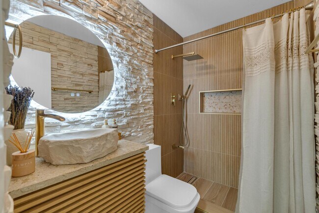 Building Photo - 23265 Boca Club Colony Cir