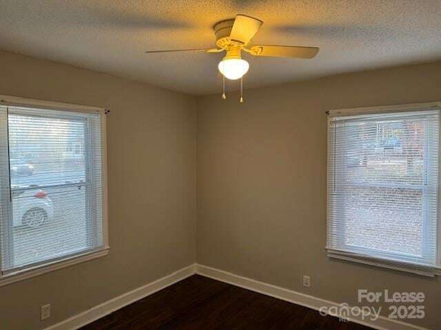 Building Photo - 1620 Lasalle St