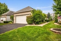 Building Photo - 805 Thornwood Dr