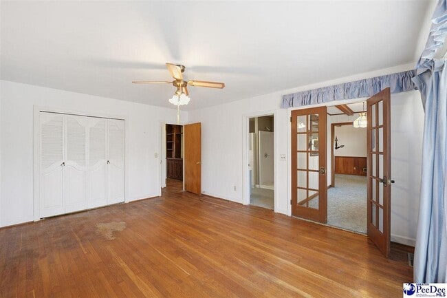 Building Photo - 2218 N Douglas St