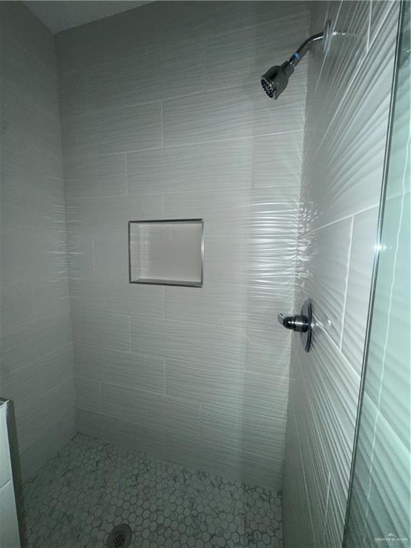 Building Photo - 16 W Driftwood St