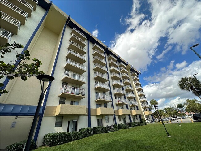 Building Photo - 801 NW 47th Ave