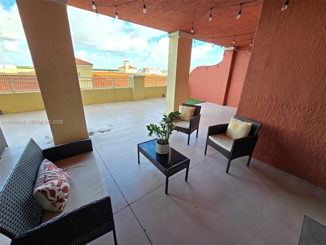 Building Photo - 7350 SW 89th St