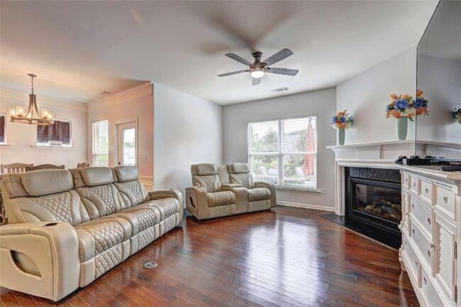 Building Photo - 409 Golden Rod Ct