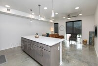 Building Photo - 315 5th St